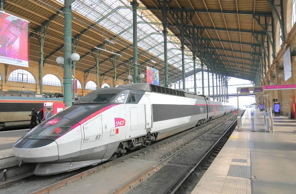Paris Frankrike Maj 2019 Höghastighetståg Vid Gare Nord Järnvägsstation Paris — Stockfoto