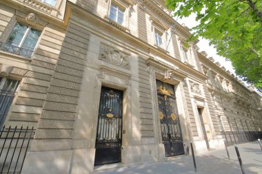 Savunma Bakanlığı Paris Fransa