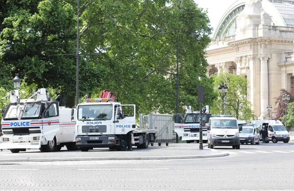 Paryż Francja Maja 2019 Policja Zaparkował Champs Elysees Street Paris — Zdjęcie stockowe