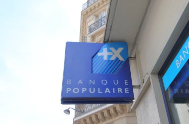 Paris Fransa - 23 Mayıs 2019: Populaire Bankası Paris Fransa'yı Bred