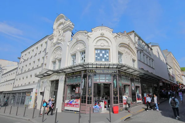 Parijs Frankrijk Mei 2019 Ongeïdentificeerde Mensen Bezoeken Elysee Montmartre Theater — Stockfoto