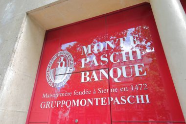 Paris Fransa - 25 Mayıs 2019: Monte Paschi Siena Bank Fransa