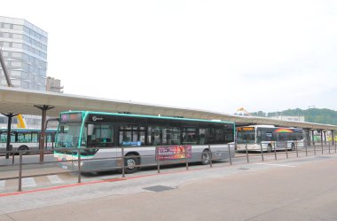 Paris Fransa - 25 Mayıs 2019: Pont de Sevres otobüs terminali Paris Fransa