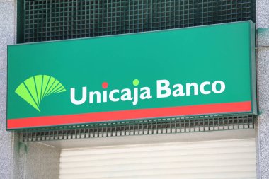 Madrid İspanya - 27 Mayıs 2019: Unicaja Bank In Spain