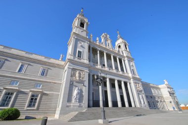 Santa Maria Almudena Katedrali Madrid İspanya