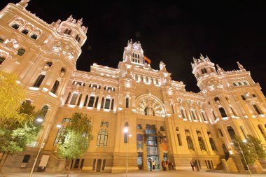 Cybele Palace gece Madrid İspanya