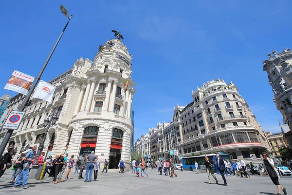 Madrid Spanya Mayıs 2019 Kimliği Belirsiz Kişiler Gran Alışveriş Caddesi — Stok fotoğraf