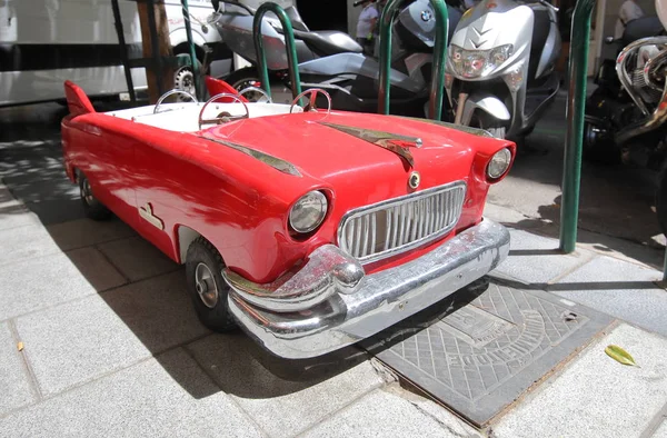 Madrid Spain May 2019 Small Classical Car Parked Downtown Madrid — Stock Photo, Image