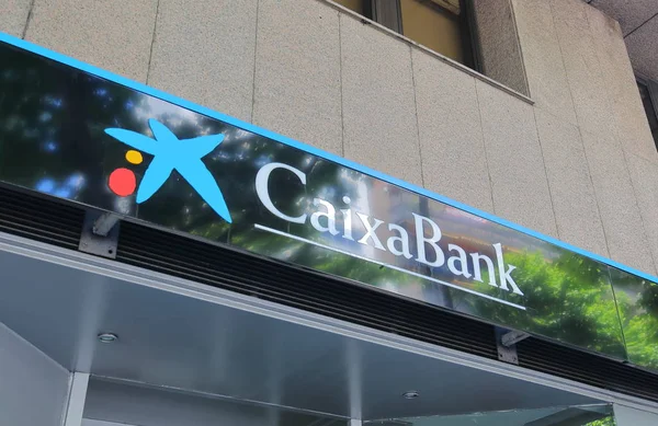 Madrid Spanien Maj 2019 Caixabank Spanska Bank — Stockfoto