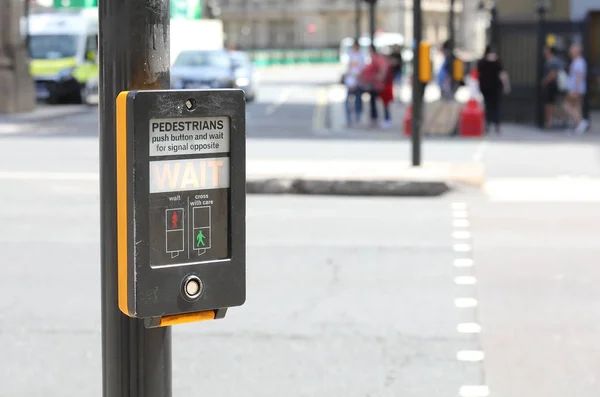 Pedestrian Crossing Button London — Stock Photo, Image