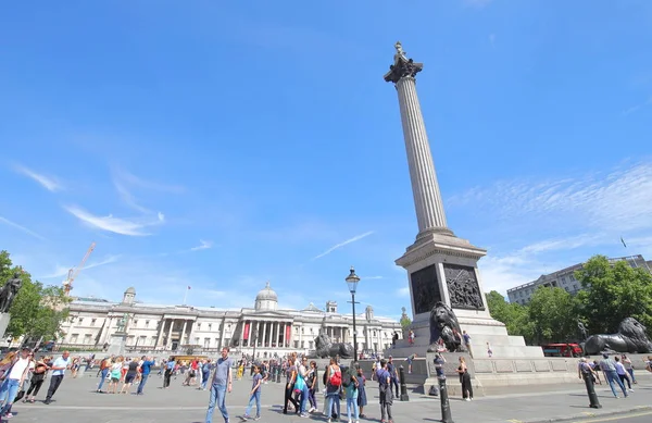 Londyn Anglia Czerwca 2019 Niezidentyfikowanych Ludzi Odwiedzić Trafalgar Square Londyn — Zdjęcie stockowe