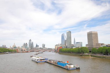River Thames cityscape Londra İngiltere