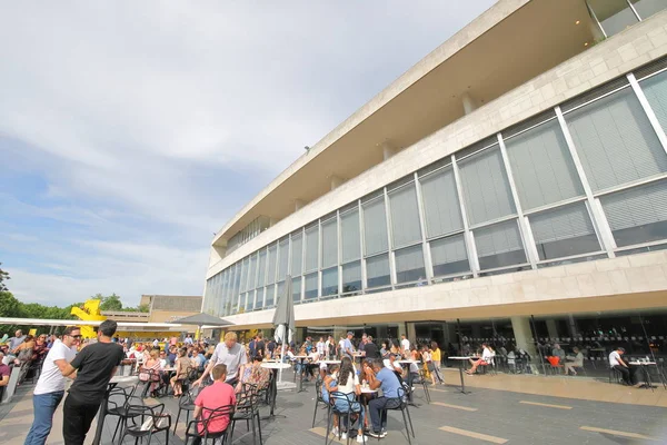 Londres Inglaterra Junio 2019 Personas Identificadas Visitan Southbank Centre Southbank — Foto de Stock