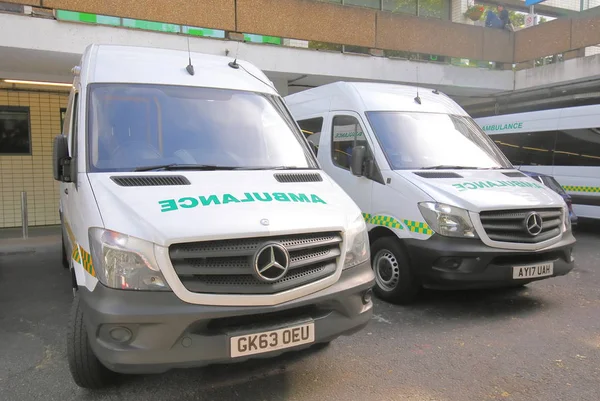 London England June 2019 Ambulance Car Parked Thomas Hospital London — Stock Photo, Image