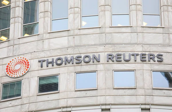 London England June 2019 Thomson Reuters Company Sign — Stock Photo, Image