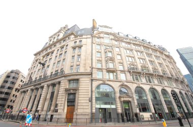 Londra İngiltere - 2 Haziran 2019: House of Fraser tarihi binası Londra İngiltere