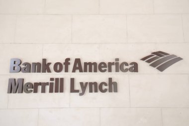 Londra İngiltere - 2 Haziran 2019: Bank of America Merrill Lynch işareti