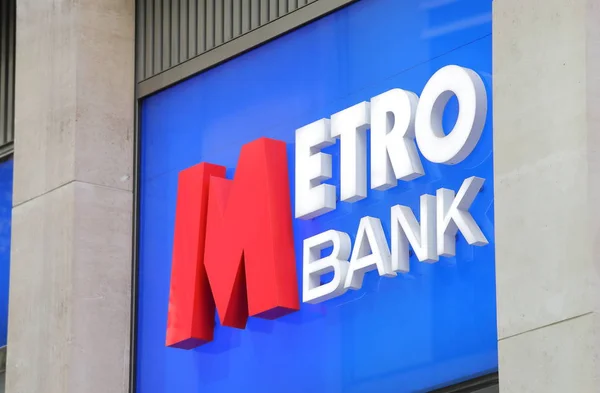 Londres Inglaterra Junio 2019 Metro Bank Office London — Foto de Stock