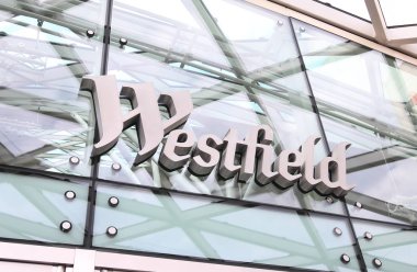Londra İngiltere - 4 Haziran 2019: Westfield alışveriş merkezi Londra İngiltere