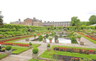 Kensington Sarayı tarihi mimarisi Londra İngiltere