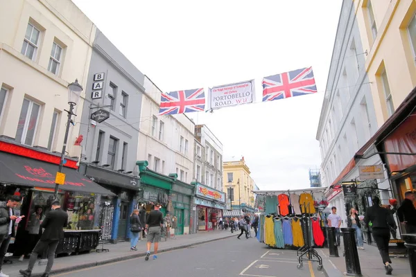 Londra Inghilterra Giugno 2019 Persone Non Identificate Visitano Mercato Portobello — Foto Stock