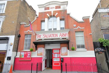 Londra İngiltere - 4 Haziran 2019: Kurtuluş Ordusu hayır kurumu Londra Uk