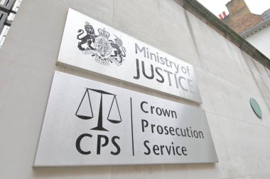 Londra İngiltere - 4 Haziran 2019: Adalet Bakanlığı ofisi İngiltere işareti