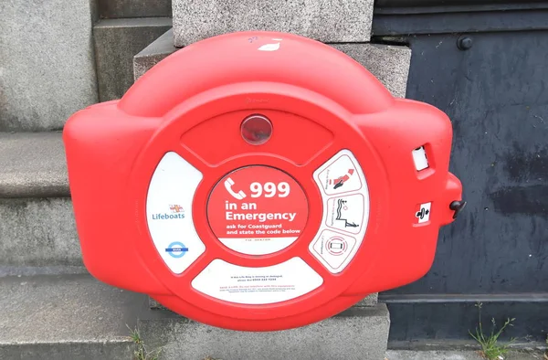 London England June 2019 Emergency Life Ring London — Stock Photo, Image