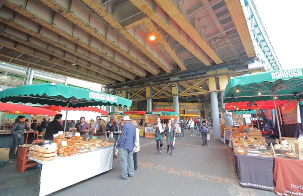 London England Juni 2019 Oidentifierade Människor Besöker Borough Market London — Stockfoto