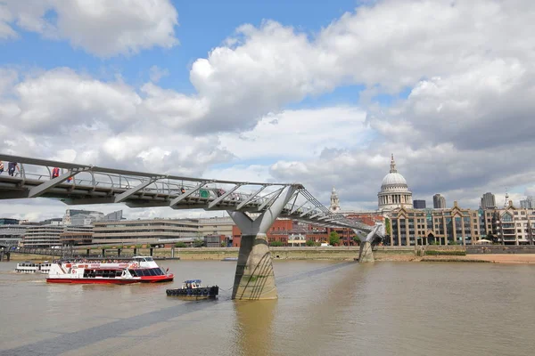 Millennium Bridge Londres Centre Ville Cathédrale Pauls Londres Royaume Uni — Photo