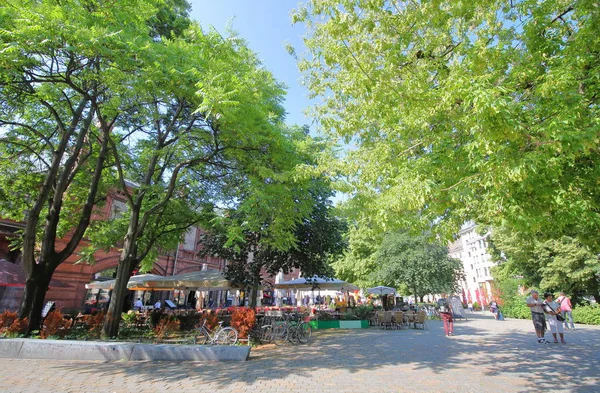 Berlim Alemanha Junho 2019 Pessoas Não Identificadas Visitam Praça Mercado — Fotografia de Stock