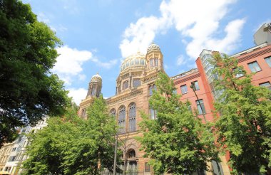 Neue Sinagojyahudi tapınağı Berlin Almanya