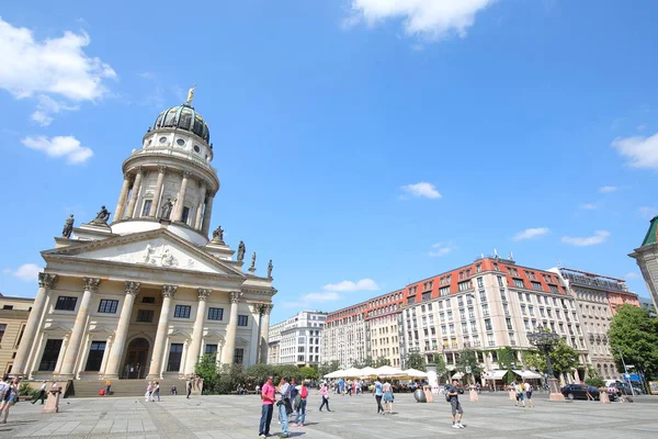 Berlin Almanya Haziran 2019 Kimliği Belirsiz Kişiler Gendarmenmarkt Square Plaza — Stok fotoğraf