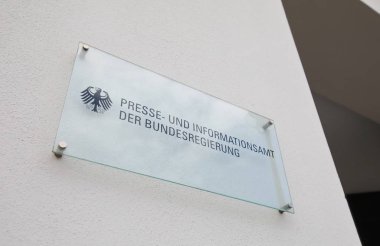 Berlin Almanya - 8 Haziran 2019: Almanya Federal Hükümeti Basın ve Enformasyon Ofisi