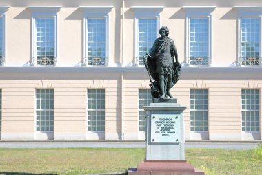 Friedrich Erster Koenig heykeli Charlottenburg Sarayı tarihi binası Berlin Almanya