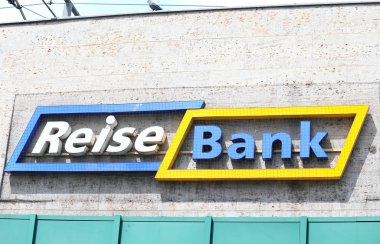 Berlin Almanya - 10 Haziran 2019: Reisebank Almanya