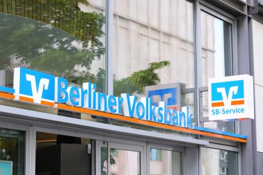 Berlin Almanya - 10 Haziran 2019: Berliner Volksbank Almanya