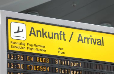Berlin Almanya - 12 Haziran 2019: Tegel havaalanı Berlin Almanya'ya uçuş varış programı
