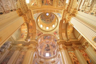 Sant Andrea della Valle kilise Roma İtalya