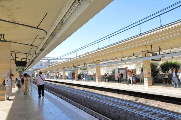 Roma Italia Junio 2019 Personas Identificadas Viajan Estación Tren Porta — Foto de Stock