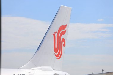 Paris Fransa - 19 Haziran 2019: Air China havayolu- Charles de Gaulle Airport Paris France