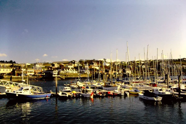 Avrupa: İrlanda: Kinsale: Yat merkezi marinası.