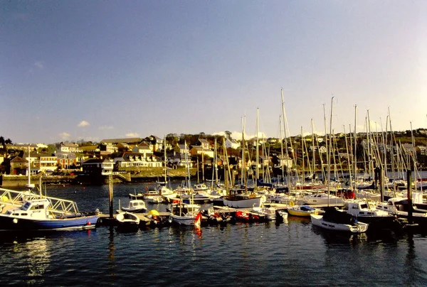 Avrupa: İrlanda: Kinsale: Yat merkezi marinası.