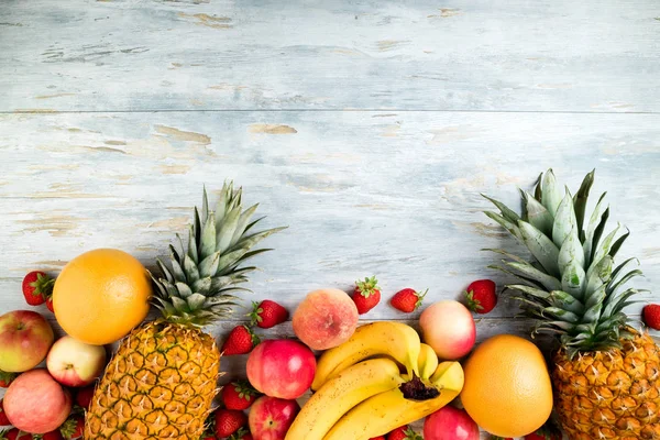 Variété Fruits Sur Une Vieille Table Bois Ananas Bananes Pommes — Photo