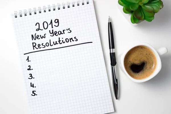 Rezoluția Anului Nou 2019 Birou Lista Goluri 2019 Notebook Ceașcă — Fotografie, imagine de stoc