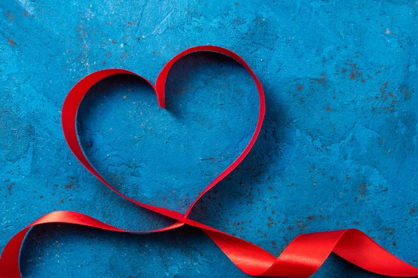Dia Dos Namorados Fundo Com Coração Vermelho Forma Coração Fitas — Fotografia de Stock