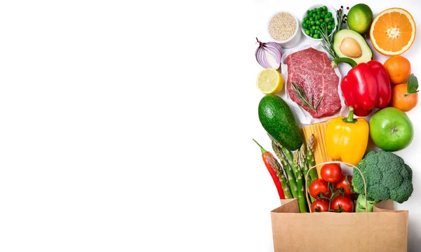 Gesunde Ernährung Hintergrund Gesunde Lebensmittel Papiertüten Fleisch Rindfleisch Obst Gemüse — Stockfoto