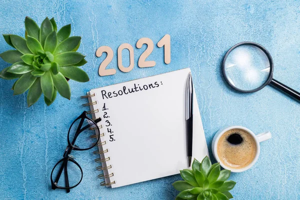 Resoluciones Año Nuevo 2021 Escritorio 2021 Goles Con Cuaderno Taza —  Fotos de Stock