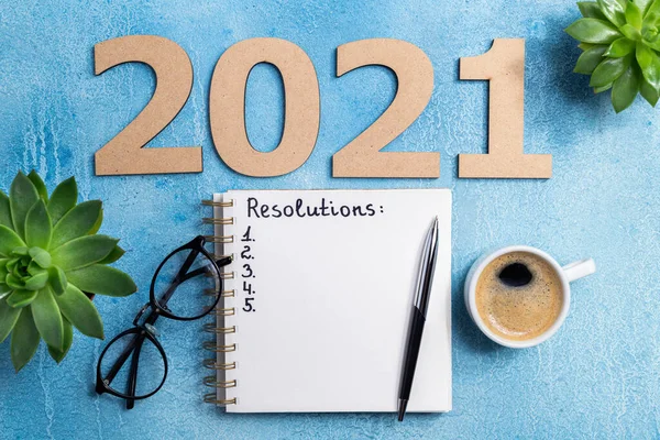 Oud Nieuw Resolutie 2021 Het Bureau 2021 Goals Met Notebook — Stockfoto