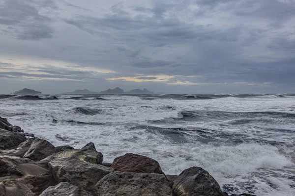 Güney Zlanda Kış Fırtınası Sırasında Çalkalanan Deniz — Stok fotoğraf